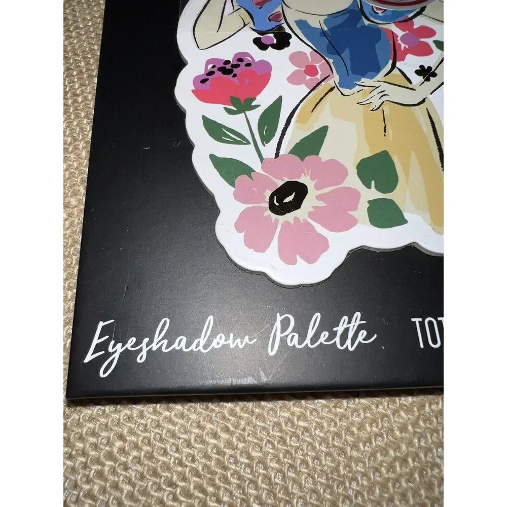 Disney Snow White Eyeshadow Palette--12 Shades--Brand New